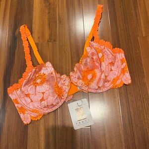 New‎ NWT Savage x Fenty Orange Bra Floral Lace Underwire Intimates Lingerie 38D